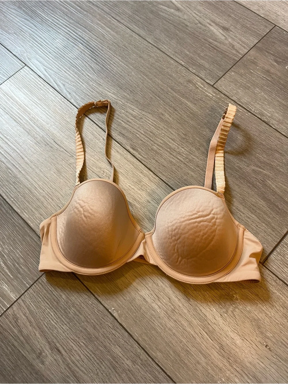 ThirdLove 24/7 Classic T-Shirt Bra in a taupe Nude 32C 1/2